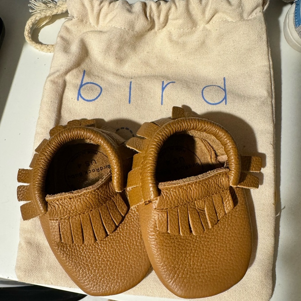 Bird rock baby classic brown baby mocassins
